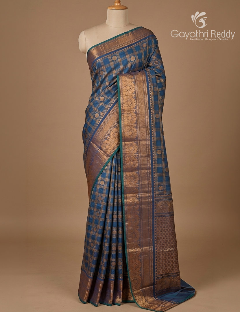 Pure Gadwal Silk Saree in Grey