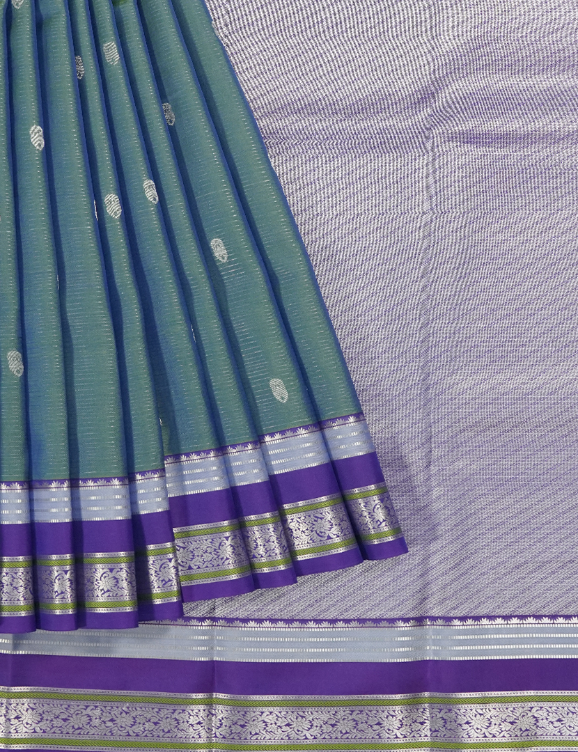 Pure Kanchipuram Silk Vintage Saree in Dual Tone of Sage Green and Purple