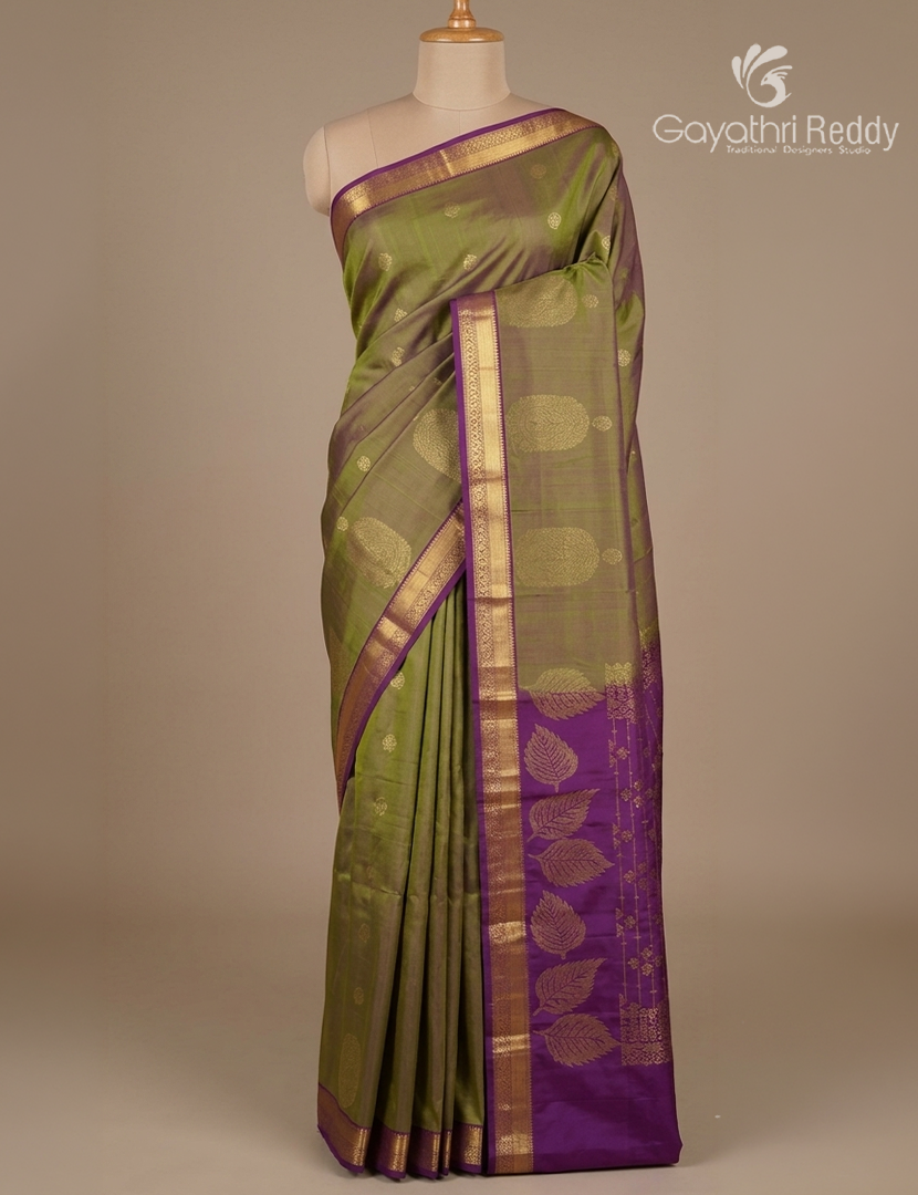 Pure Kanchipuram Silk Saree in Henna Green and Magenta
