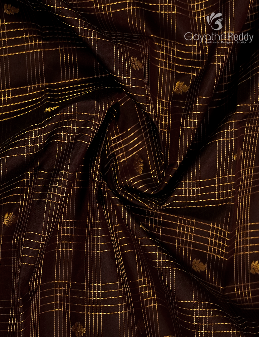 Pure Kanchipuram Vintage Silk Saree in Deep Choco Brown and Green