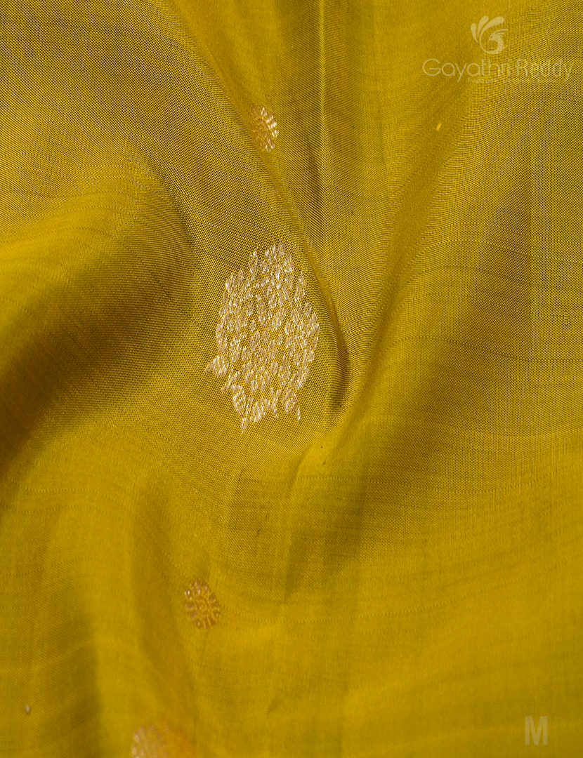 PURE KANCHI PATTU MEDIUM BORDER-KP7777