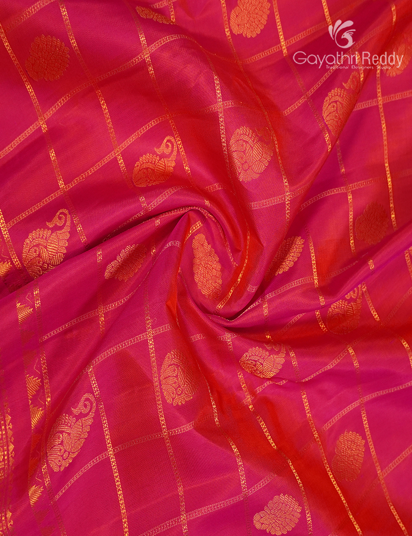 Pure Gadwal Silk Saree in Ruby Pink