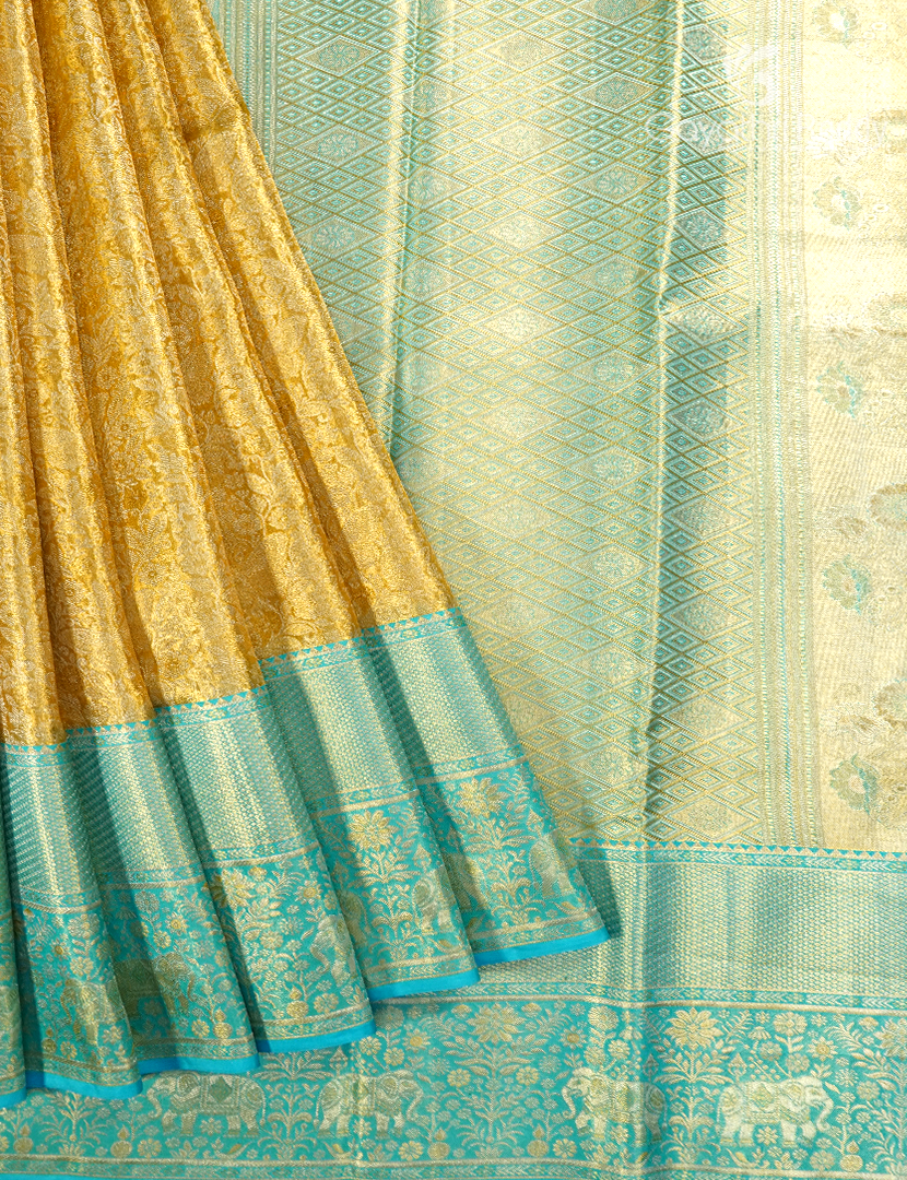 Pure Kanchipuram Muhurtham Silk Saree in Gold and Sea blue