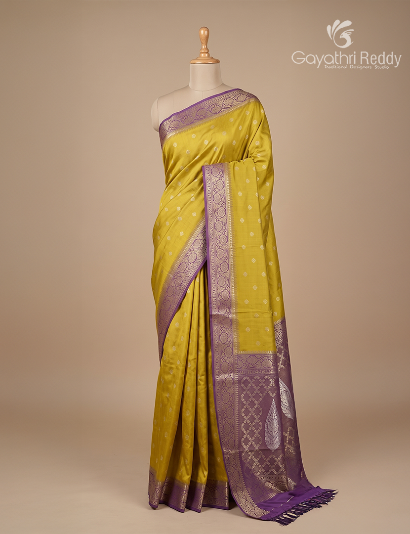 Semi Kanchipuran Silk Saree in Mehendi Green and Purple