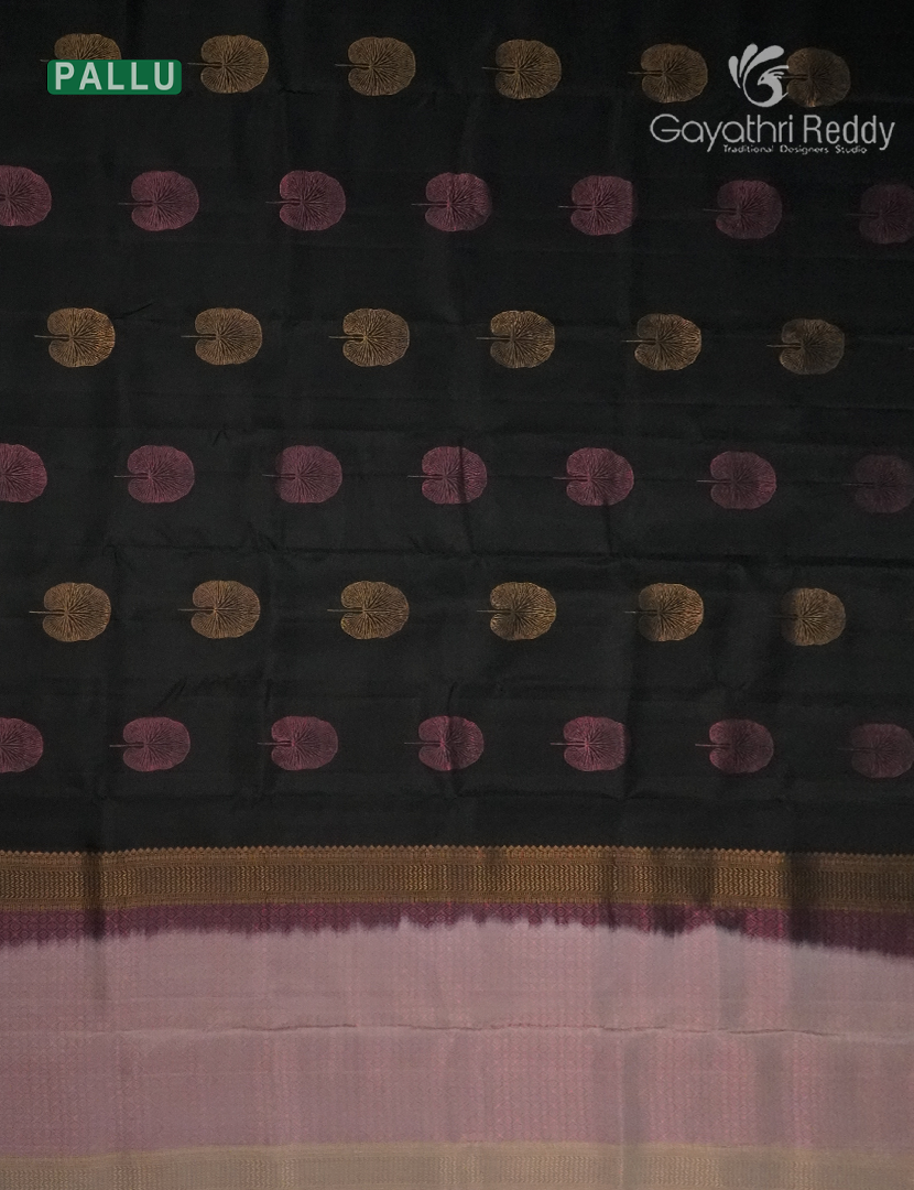 Pure Kanchipuram Silk Saree in Black ( Butta Style )