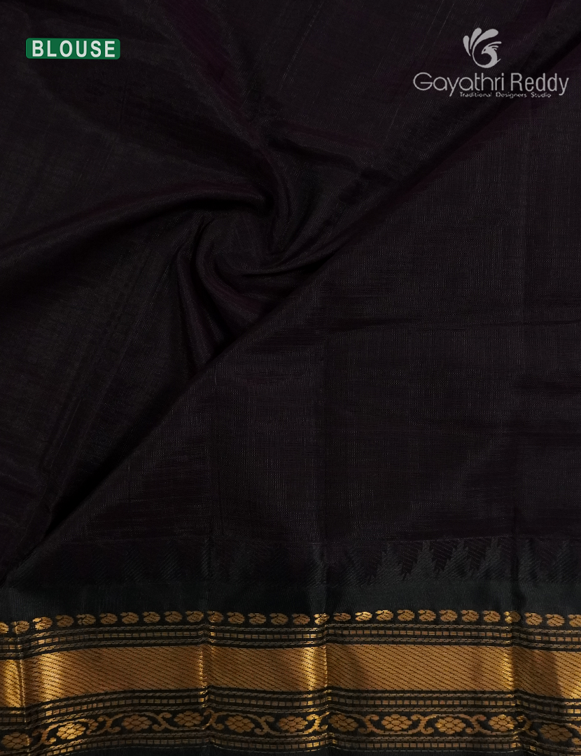 Pure Gadwal Cotton Saree in Grey and Black