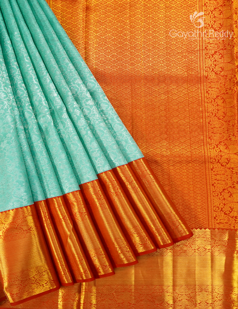 Pure Kanchipuram Bridal Silk Saree in Sea green and Red