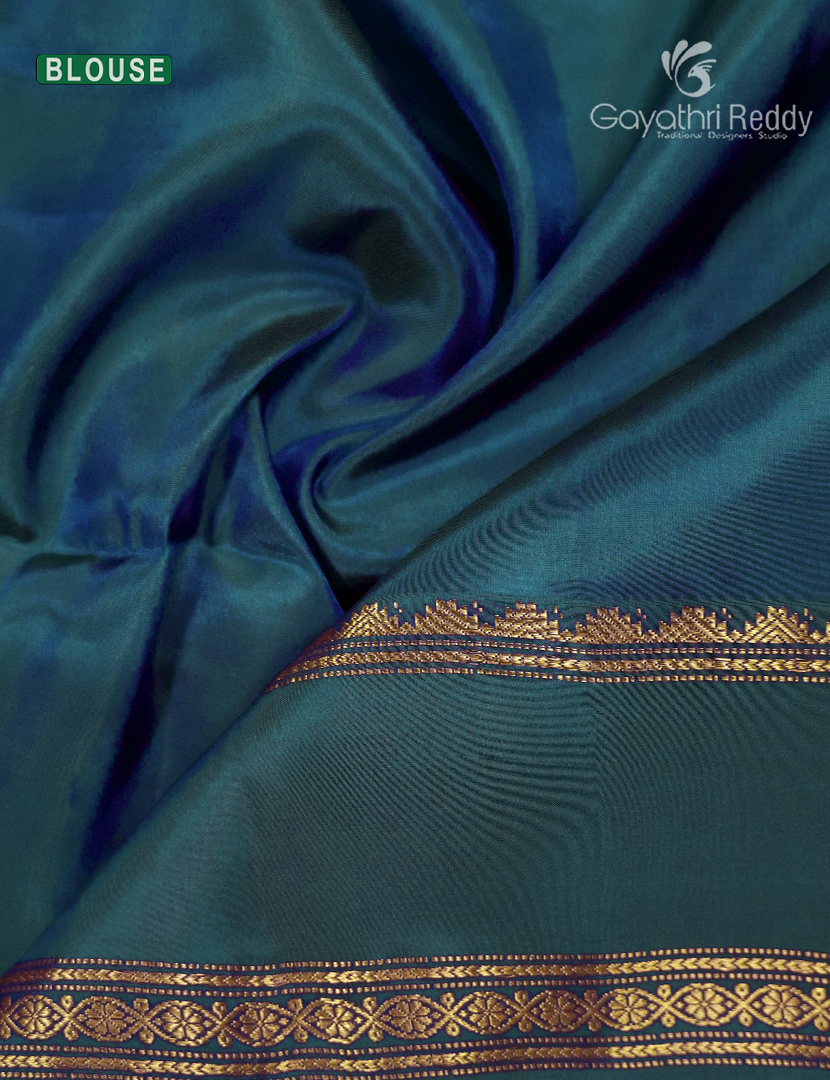 Pure Kanchipuram Light Weight Silk Saree in Purple and Deep Peacock Blue