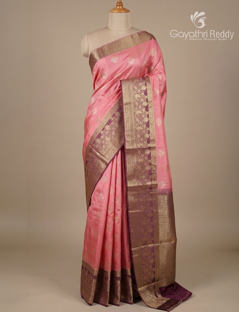Pure Kanchipuram Silk Saree in Candy Pink and Mauve Pink ( Butta Pattern )