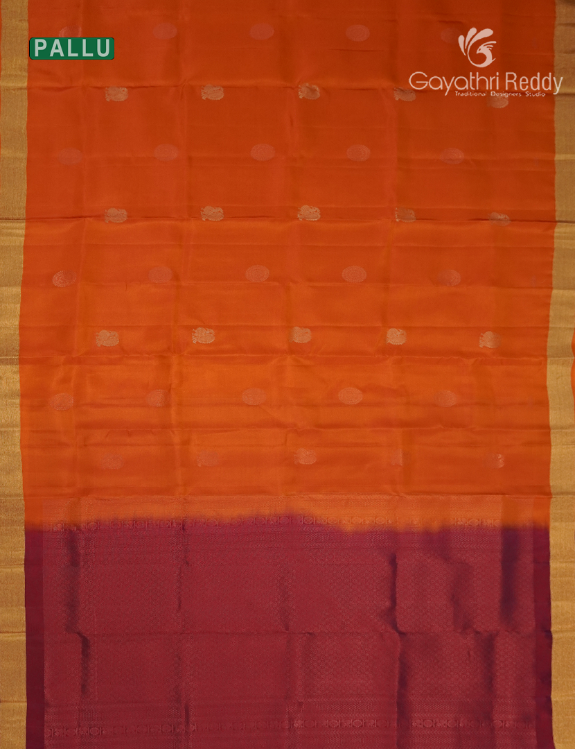 Pure Kanchipuram Silk Saree in Orange and Deep Red ( Small Borders )