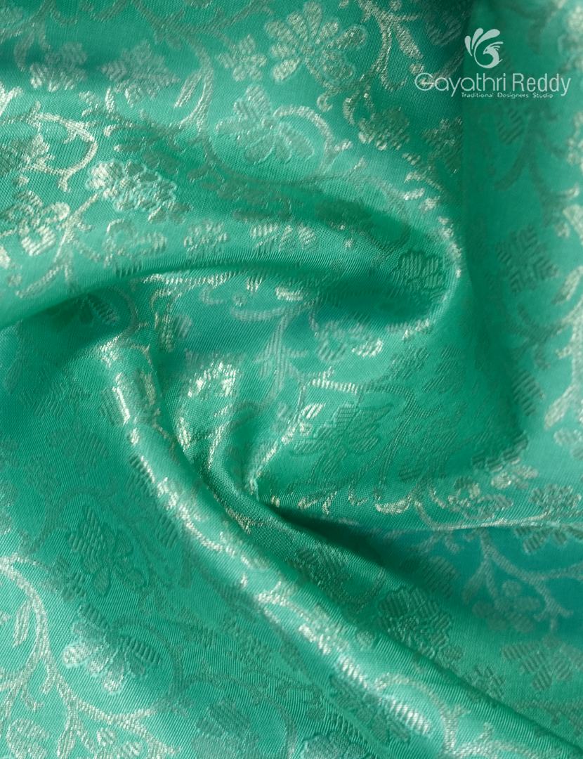 Pure Kanchipuram Bridal Silk Saree in Sea green and Red