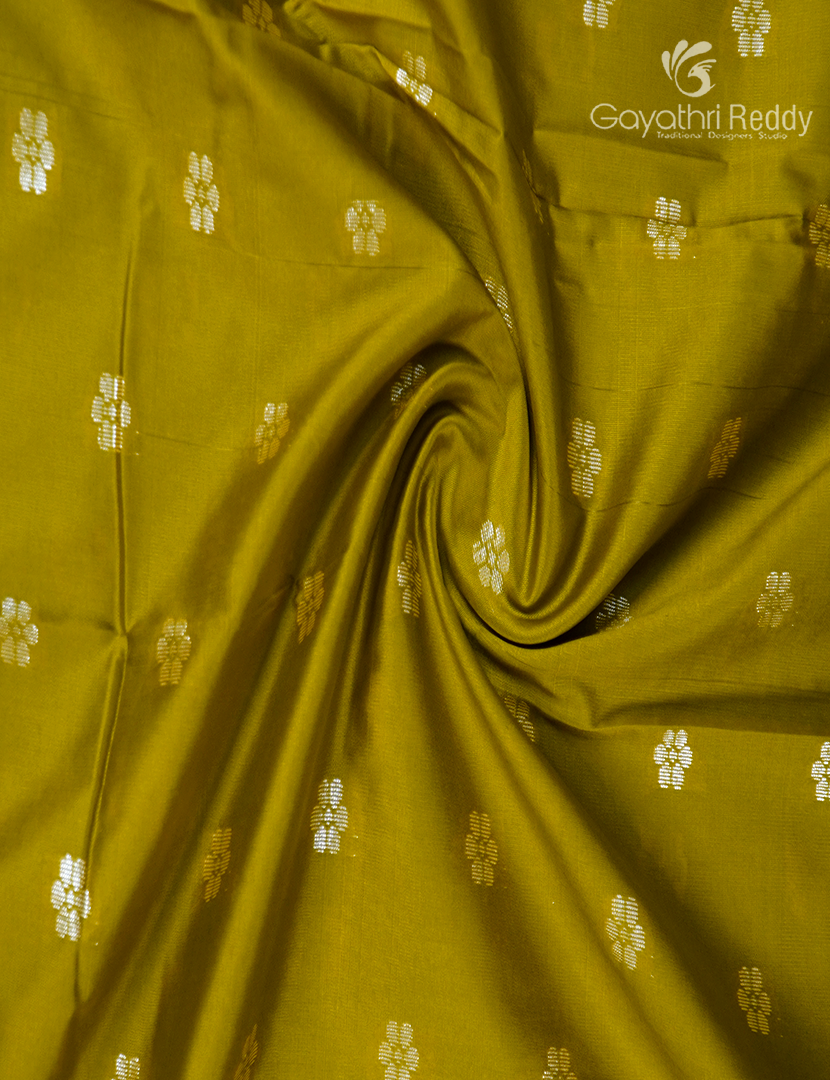 Semi Banaras Katan Silk Saree in Mehendi Green