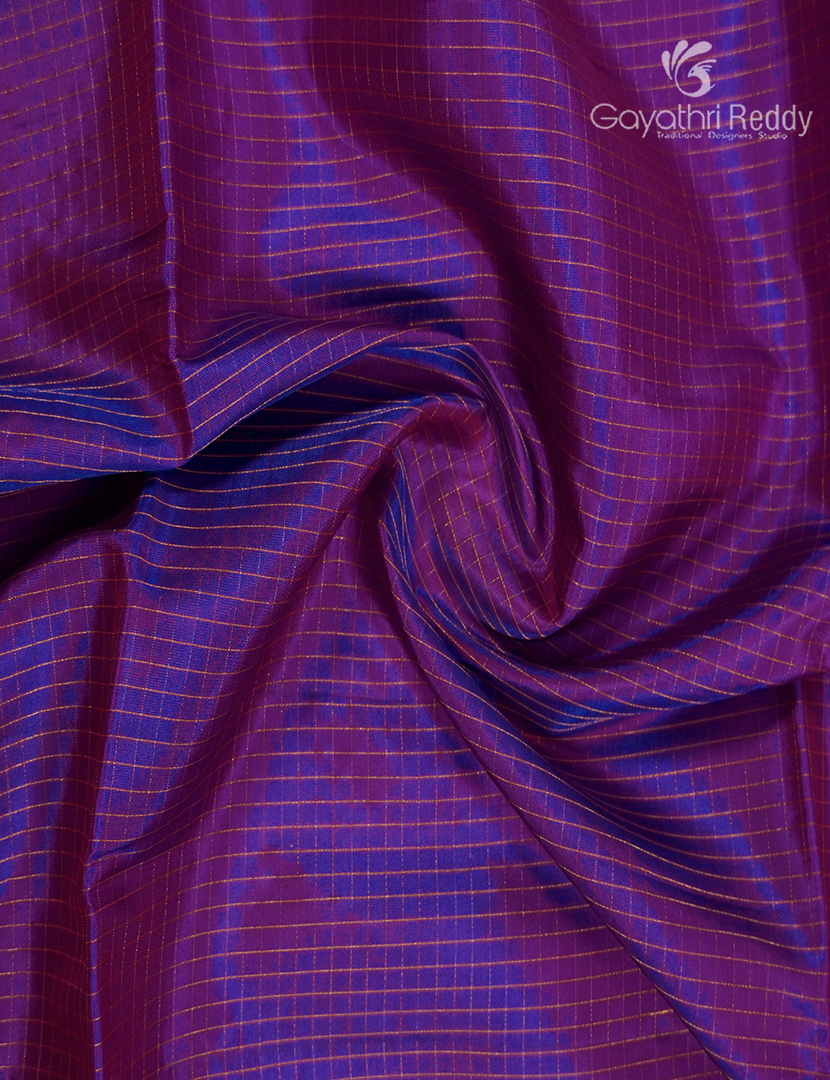 Pure Kanchipuram Light Weight Silk Saree in Purple and Deep Peacock Blue
