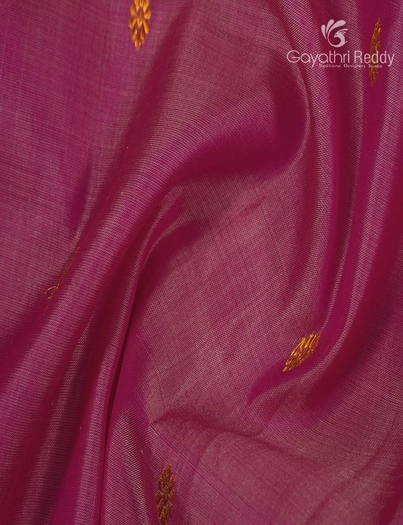 Pure Gadwal Silk Saree in Baby Pink and Deep Magenta