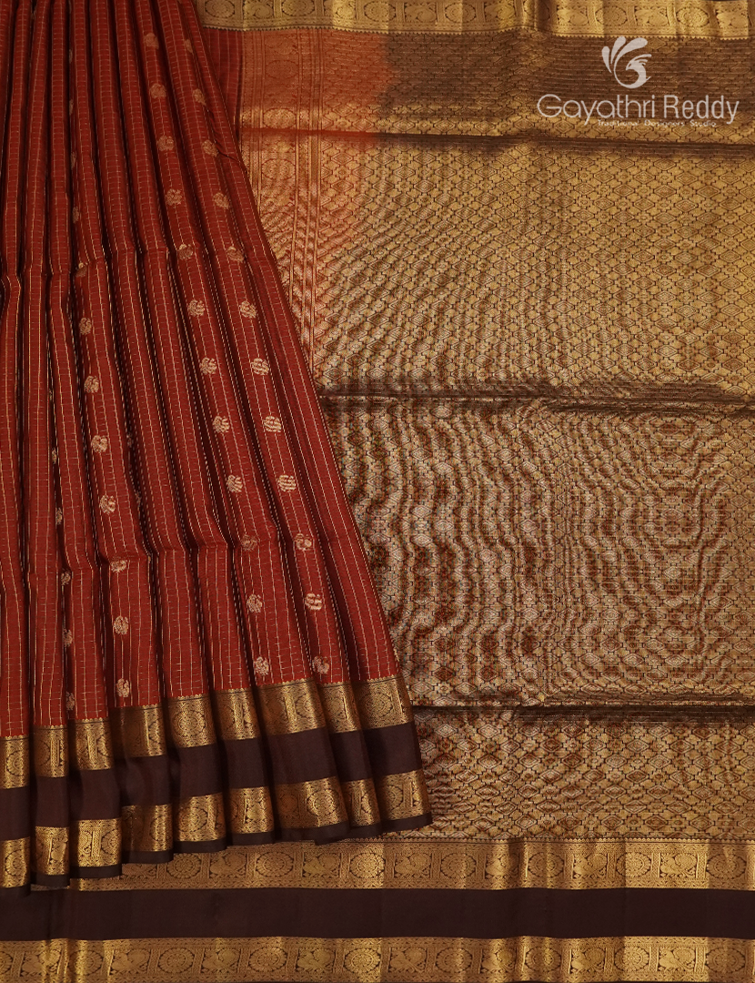 Pure Kanchipuram Vintage Silk Saree in Rust Red and Brown