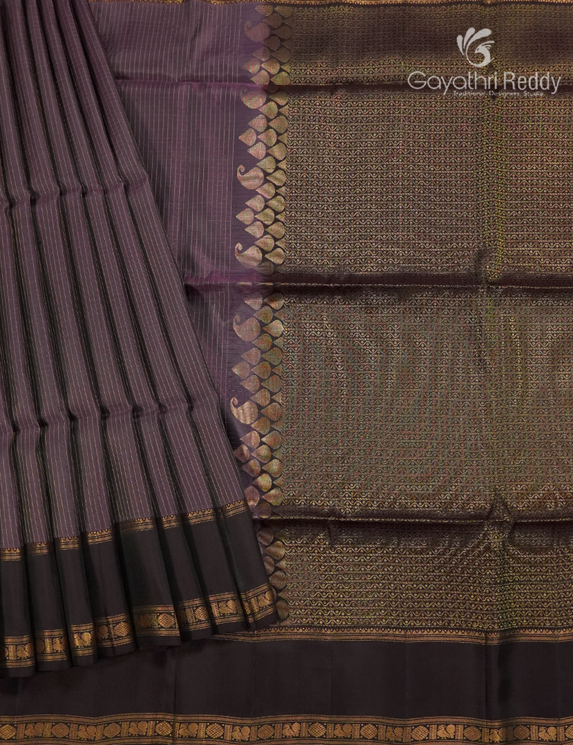Pure Kanchipuram Light Weight Silk Saree in Mauve Wine and Deep Brown