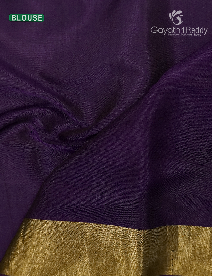 Kanchipuram Sico Saree in Dry Mehendi Green and Deep Violet