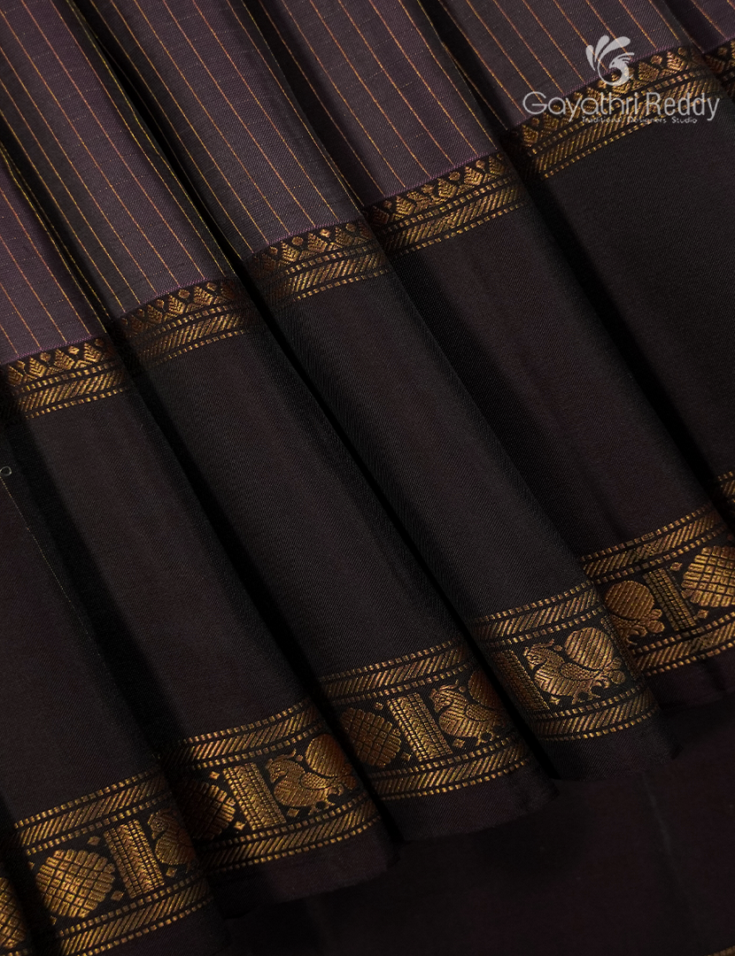 Pure Kanchipuram Light Weight Silk Saree in Mauve Wine and Deep Brown