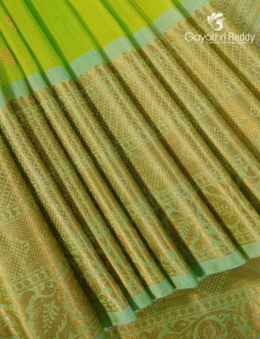 Pure Gadwal Silk Saree in Apple Green