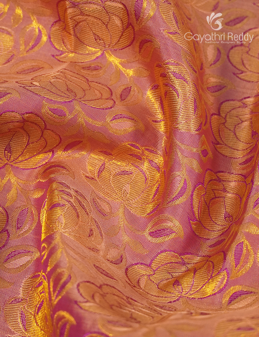 Pure Kanchipuram Silk Bridal Saree in Dual tone of Peach and Magenta Pink