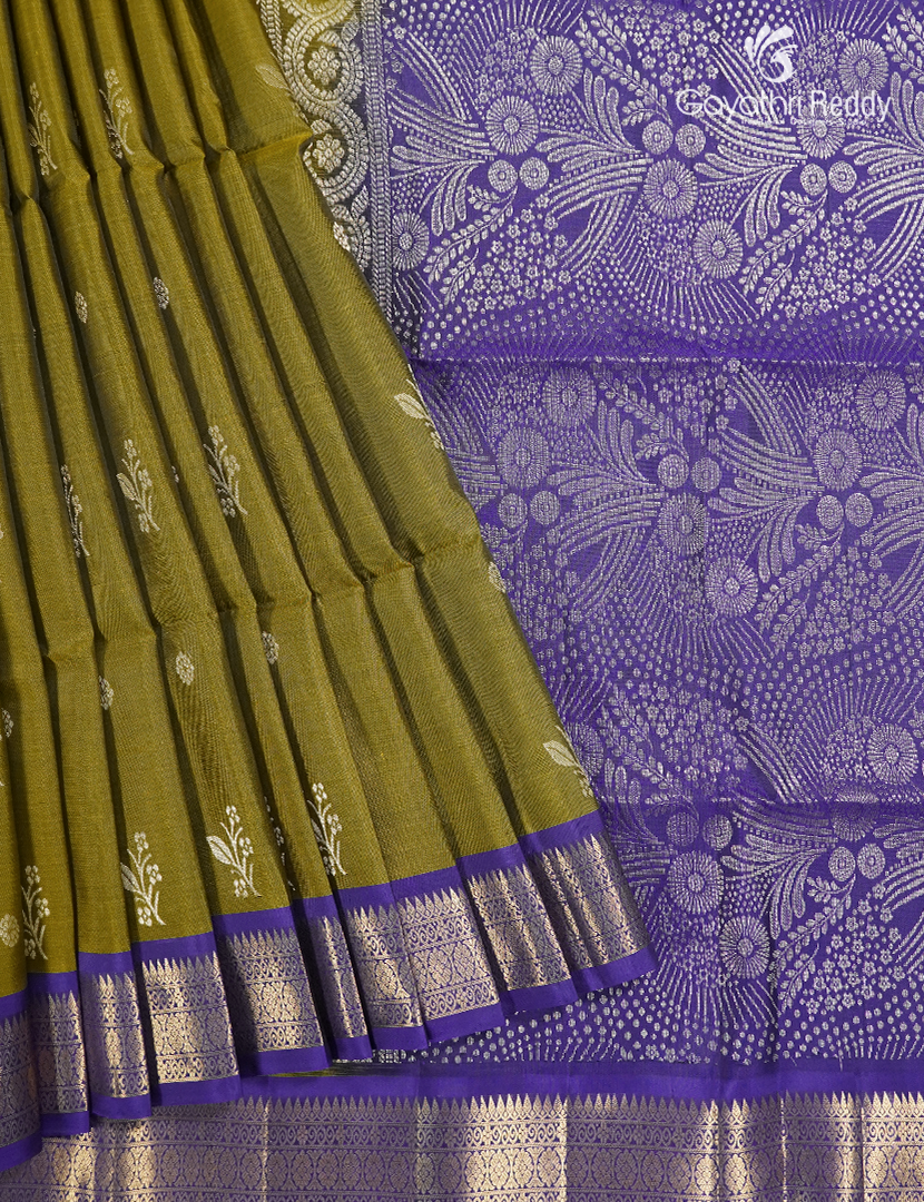 Light weight kanchipuram Silk Saree in Mehendi Green and Purple