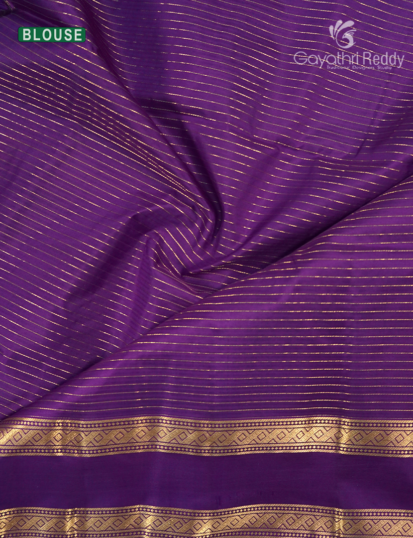 Pure Kanchipuram Vintage Silk Saree in Grey and Purple