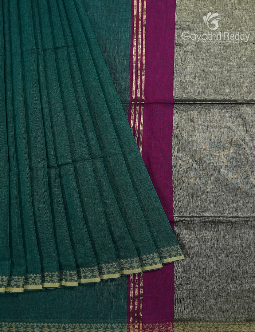 Jamdani Cotton Saree in Deep Rama Green
