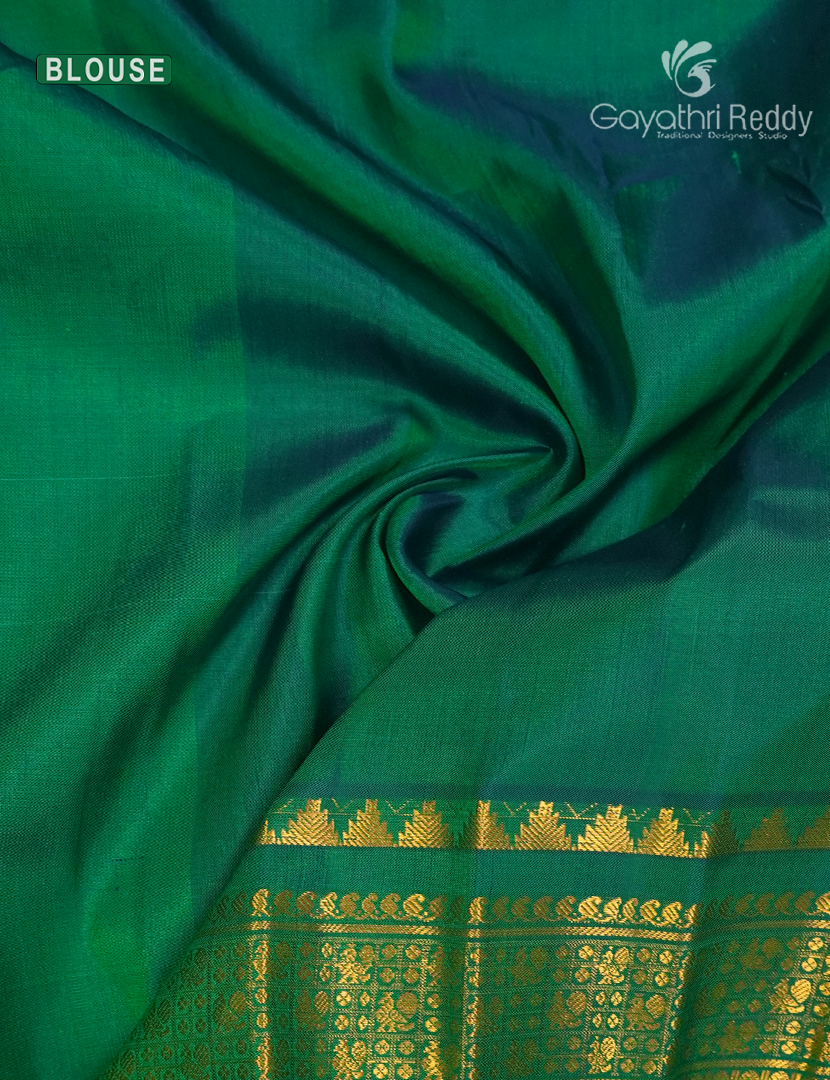 Pure Gadwal Silk Saree in Sea Green and Bottle Green
