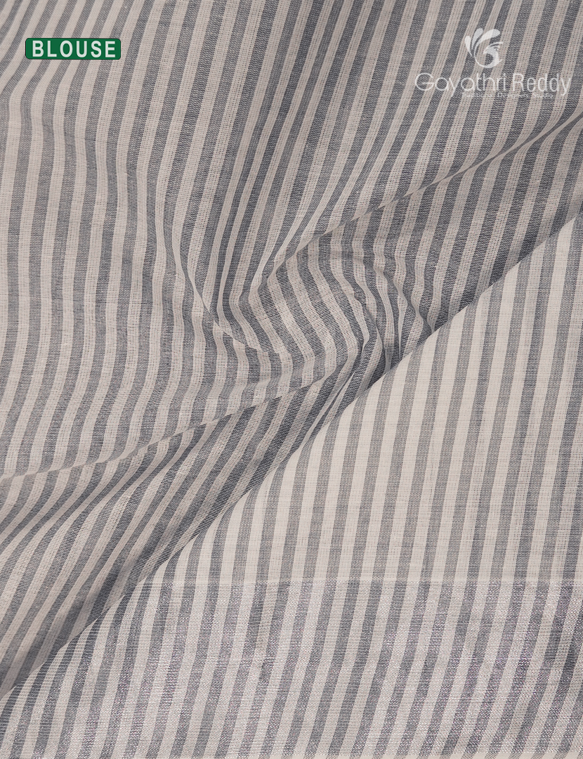 Pure Kanchi Cotton Saree in Cream and Grey