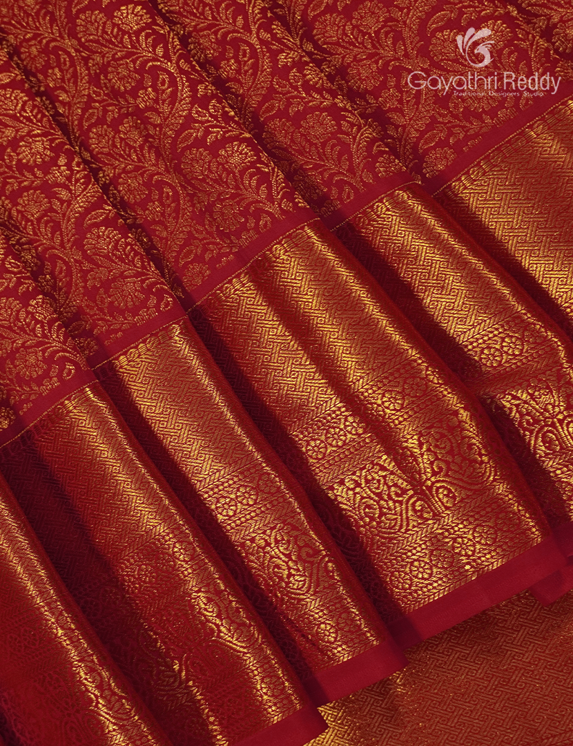 Pure Kanchipuram Silk Saree in Bridal Red ( Brocade Pattern )