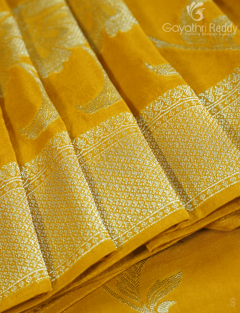 BANARAS CRAPE-BCC6
