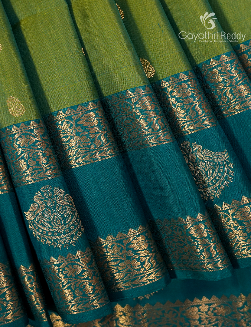 Pure Kanchipuram Soft Silk Saree in Parrot Green and Teal Green