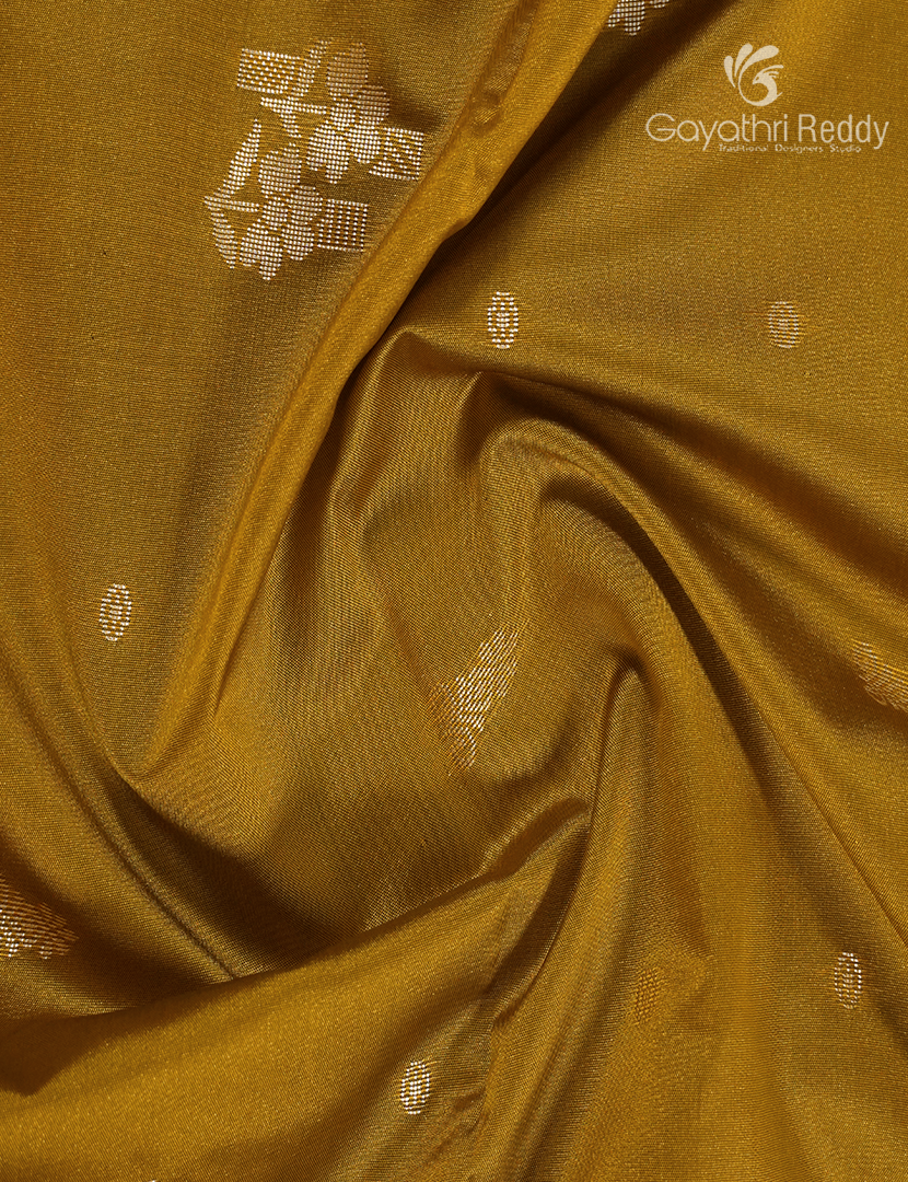 Soft Silk Saree in Dry Mehendi and Deep Rust