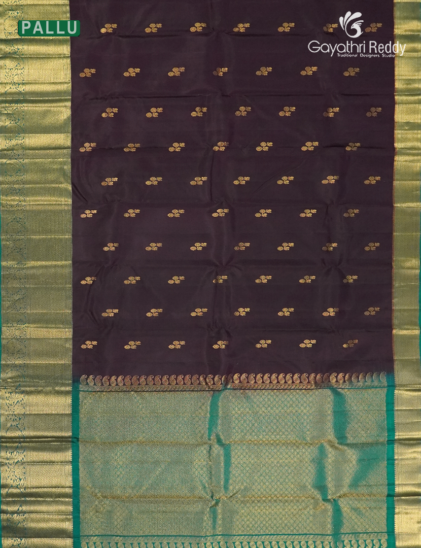 Pure Kanchipuram Silk Saree in Deep Wine and Deep Rama Green