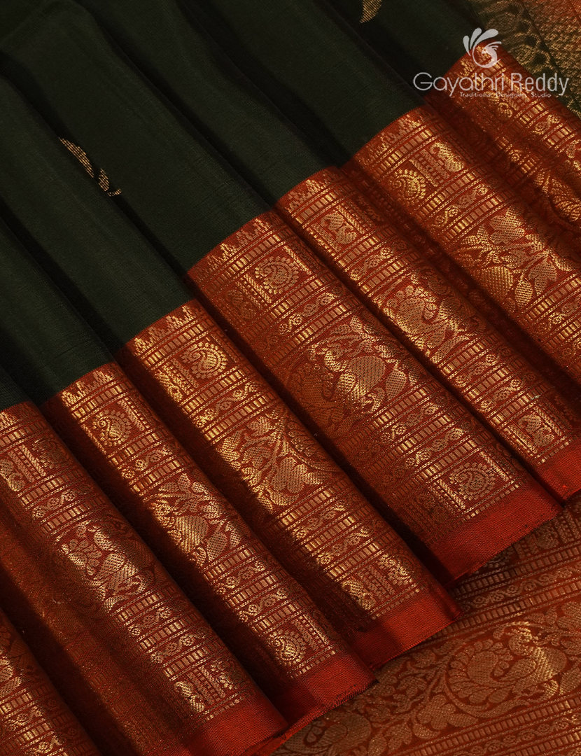 Pure Kanchipuram Soft Silk Saree in Deep Olive Green and Rust Orange