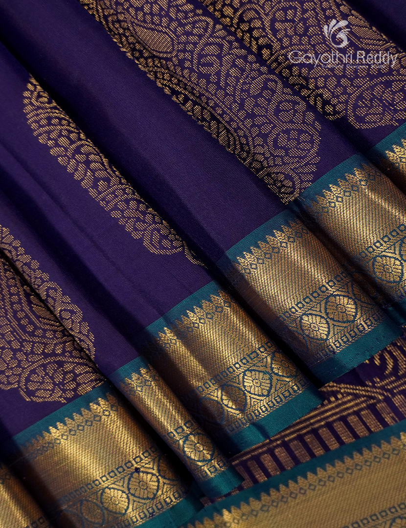 Pure Kanchipuram Silk Saree in Deep Violet and Bluepy