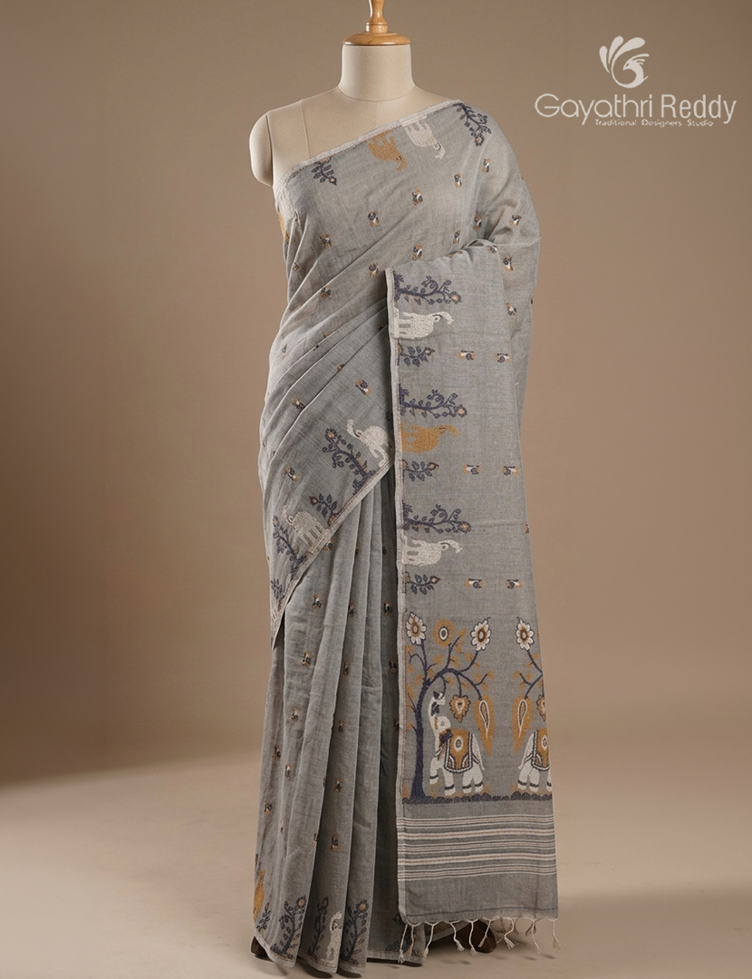 Jamdani Cotton Saree in Grey