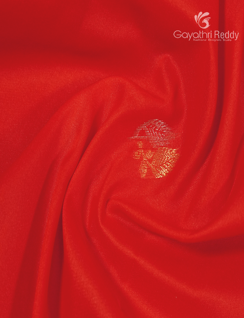 Semi Kanchipuram Art Silk Saree in Red