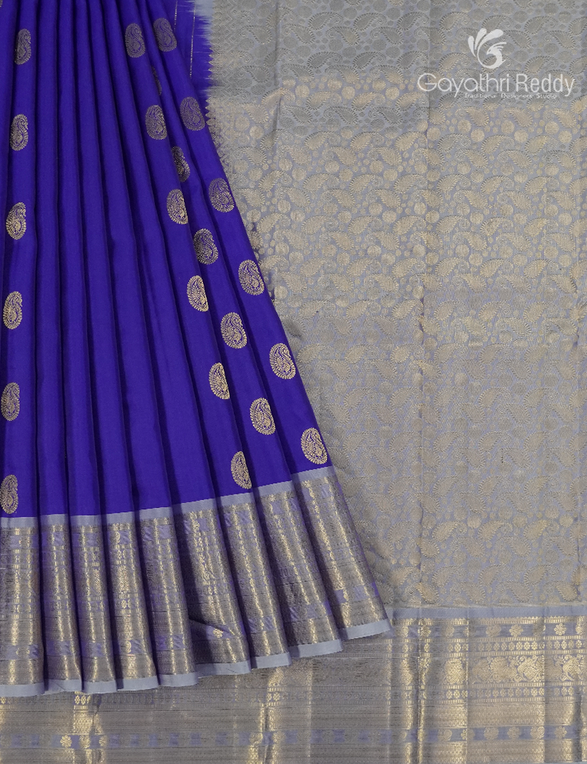 Pure Kanchipuram Silk Saree in Royal blue and Pastel Lavender  (Broad Borders )