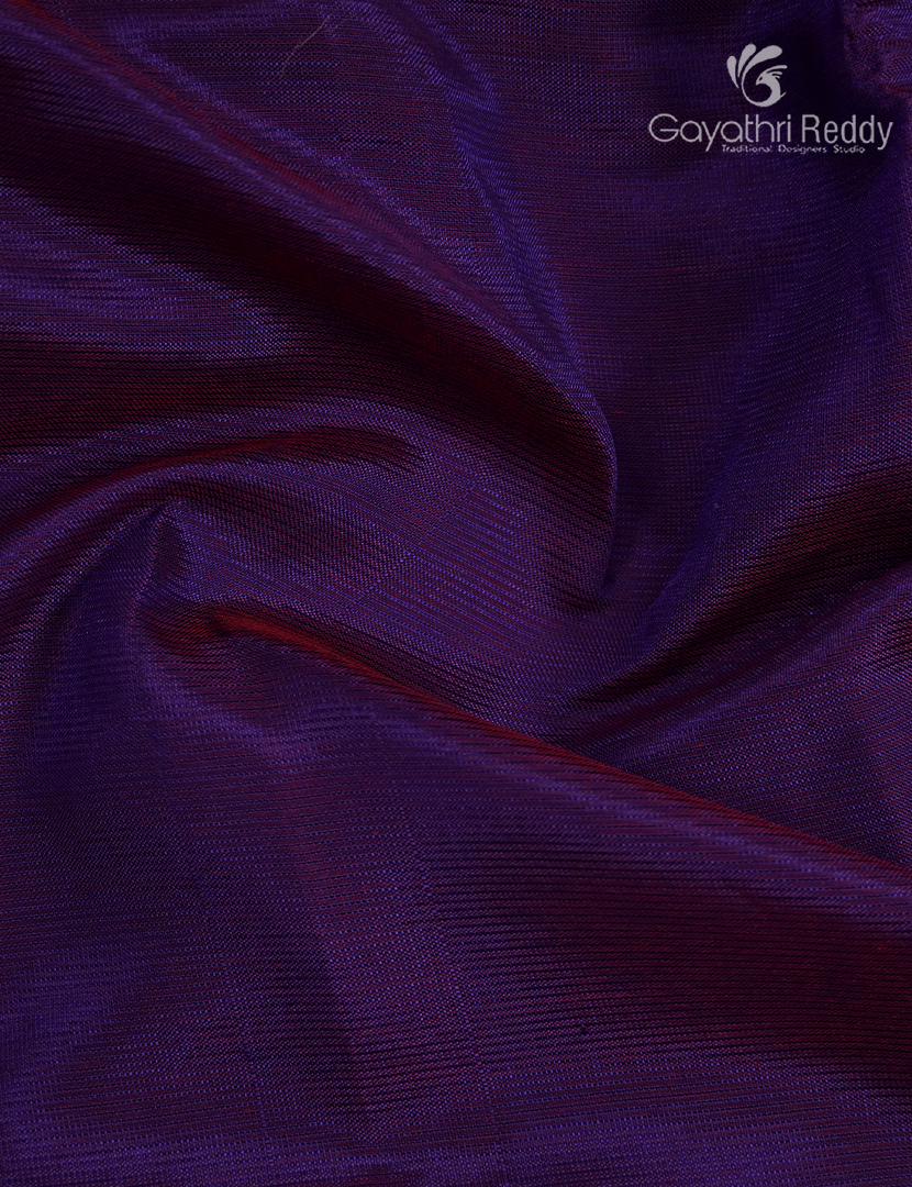 Pure Mangalagiri Langa Voni Set in Purple and Red