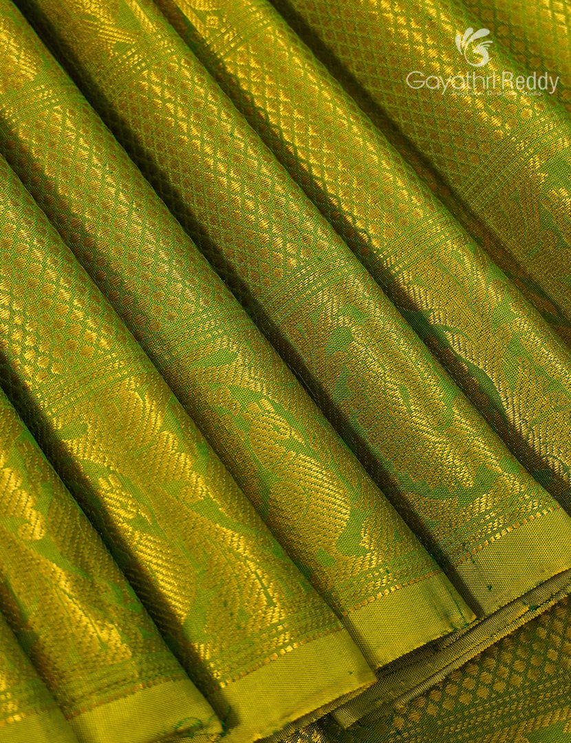 Pure Gadwal Silk Saree in Deep Peacock Green and Mehendi Green