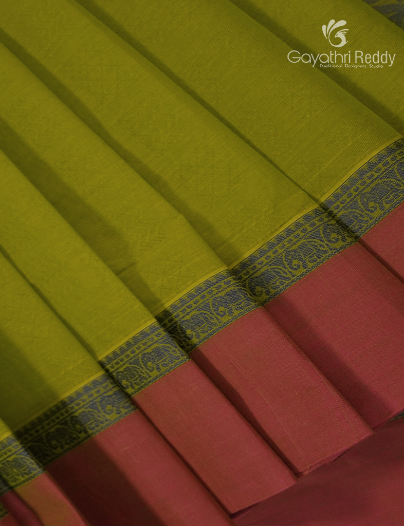 Pure Kanchi Cotton Saree in Parrot Green
