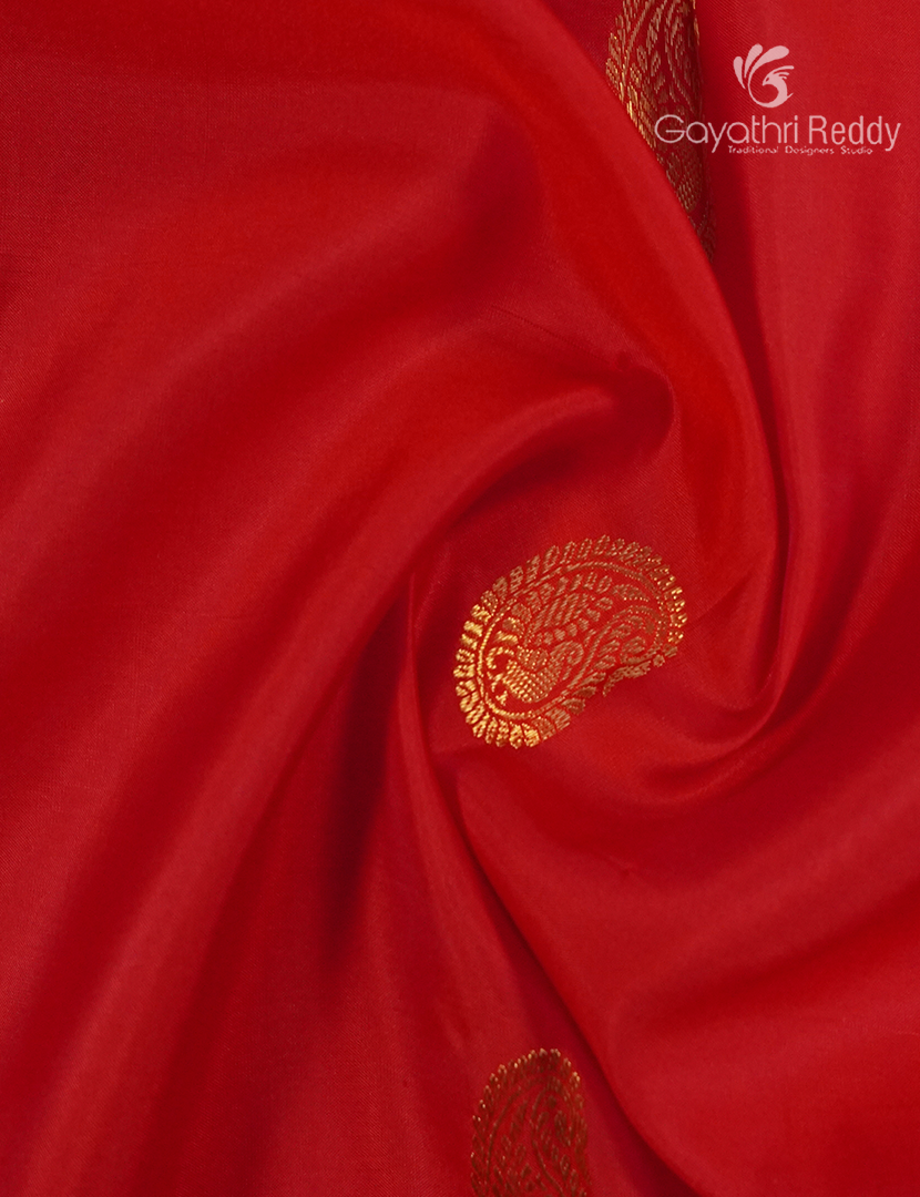 Pure Kanchipuram Silk Saree in Red and Baby Pink