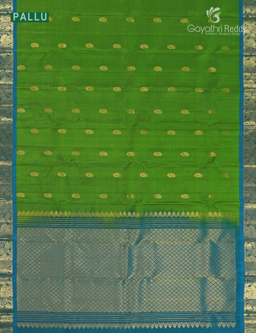 Pure Kanchipuram Silk Saree in Deep Leaf Green and Deep Peacock Blue