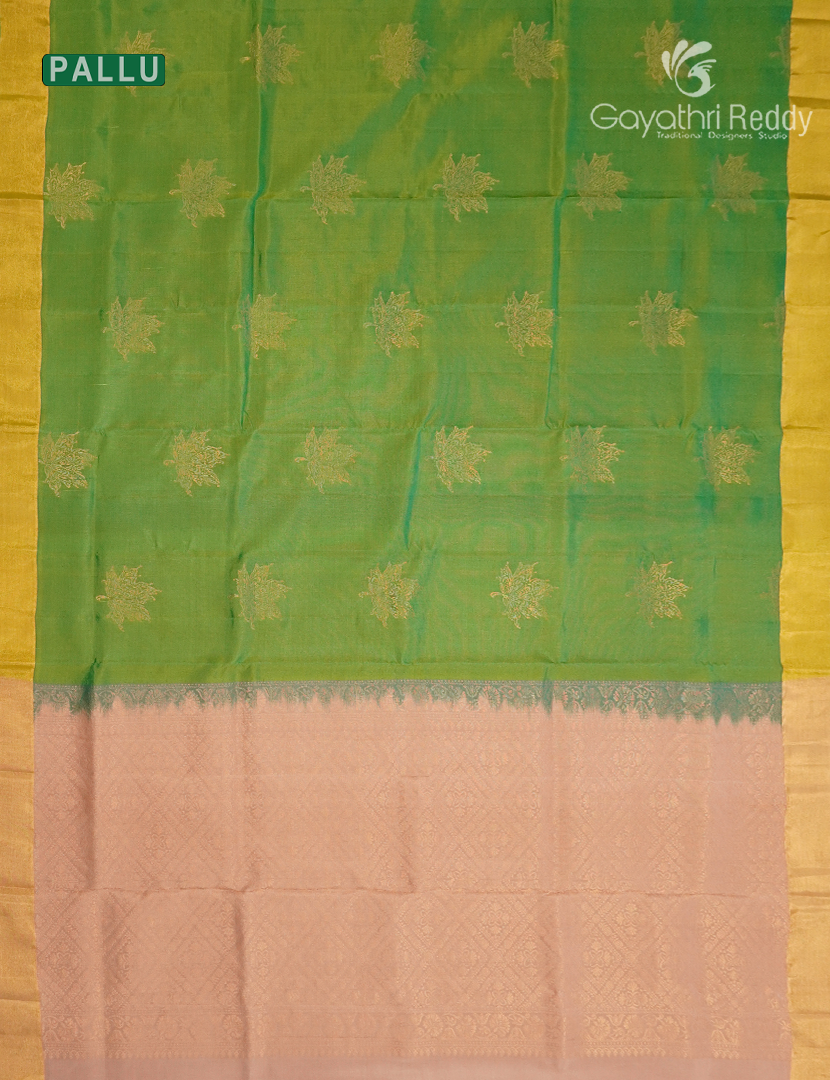 Pure Kanchipuram Silk Saree in Parrot Green ( Small Borders )