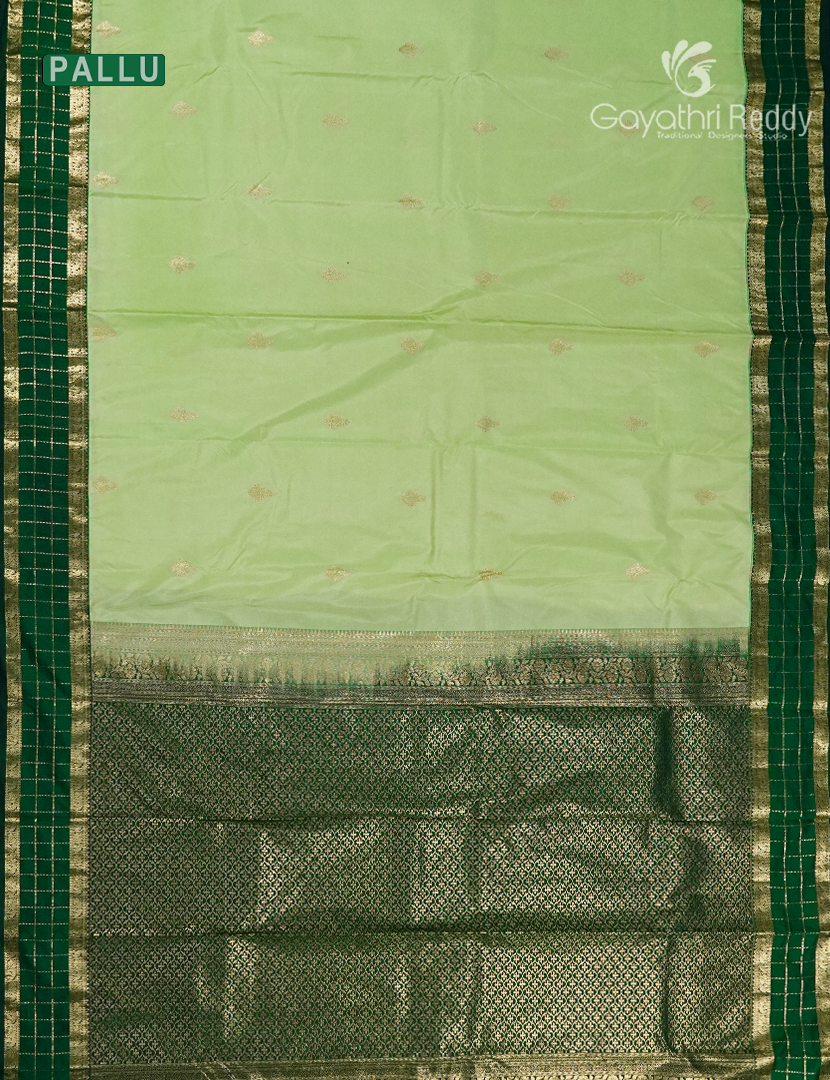 Semi Kanchipuram Silk Saree in Pista Green and Bottle Green