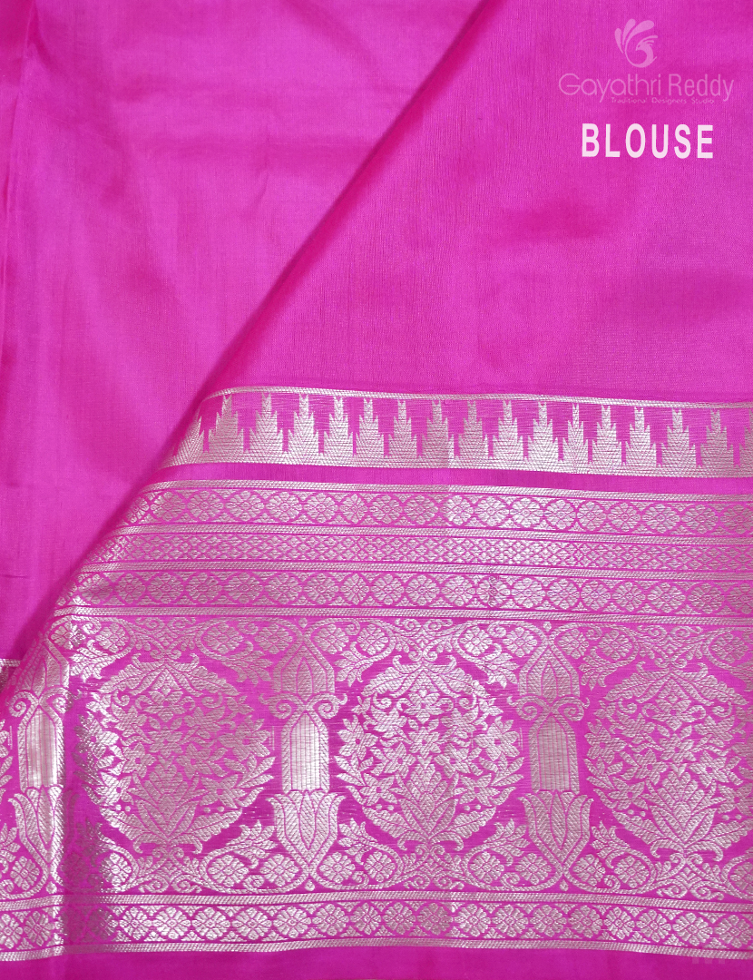 PURE VENKATGIRI PATTU-VP1104