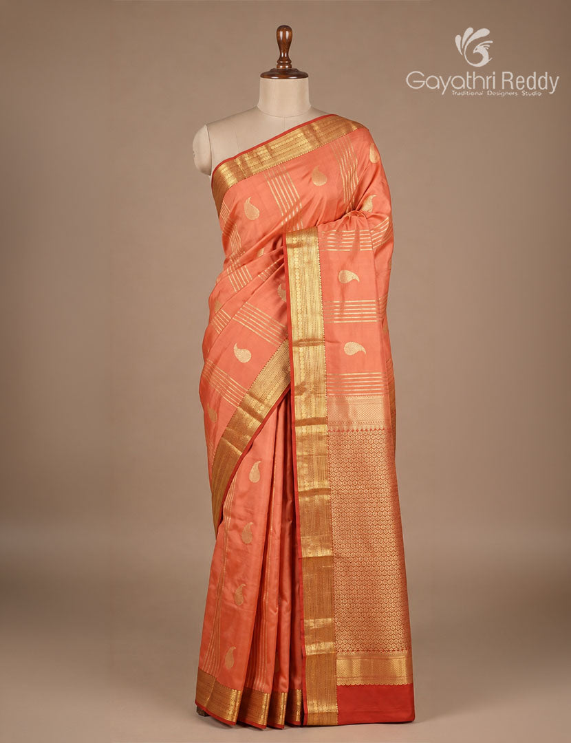 Pure Kanchipuram Silk Vintage Saree in Orange and Red