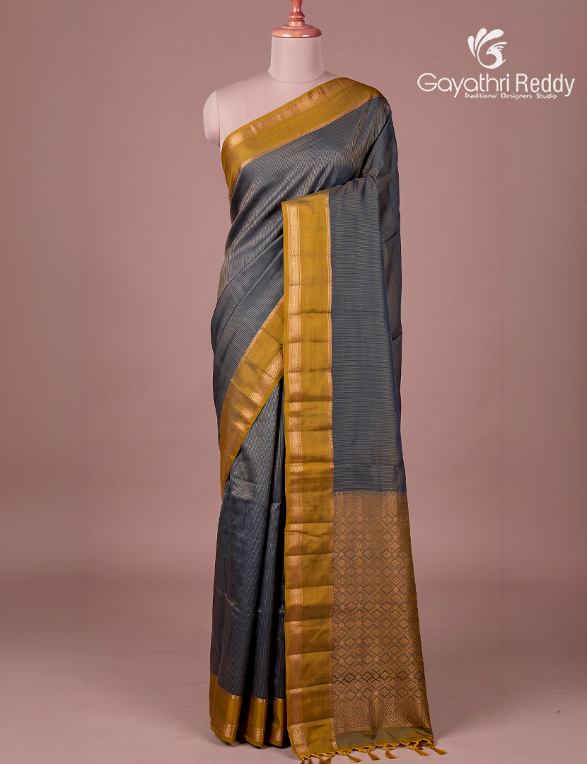 Pure  Kanchipuram Light Weight Silk Saree in Deep Peacock Blue and Deep Mustard