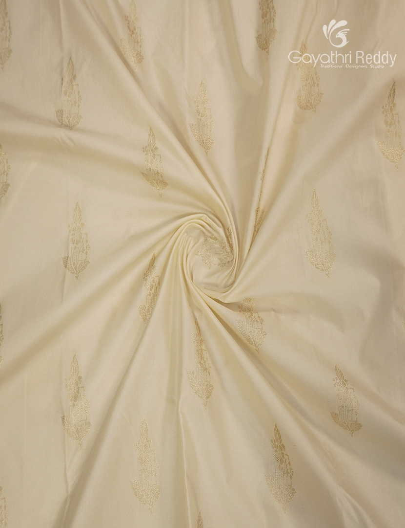 Semi Kanchipuram Silk Saree in Cream and Maroon